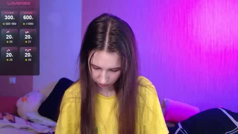 Snapshot of ur_kitty__ chatting on 09.23.25 Lera online show from 09.23.25