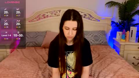 Snapshot of ur_kitty__ chatting on 10.04.25 Lera online show from 10.04.25