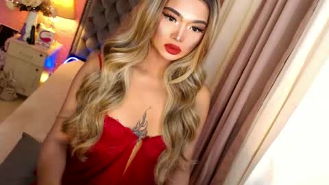 Snapshot of ur_sassygirl chatting on 02.16.25 Kath online show from 02.16.25