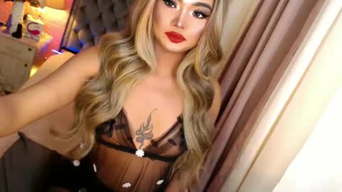 Snapshot of ur_sassygirl chatting on 02.16.25 Kath online show from 02.16.25