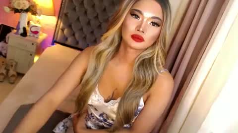 Snapshot of ur_sassygirl chatting on 02.18.25 Kath online show from 02.18.25