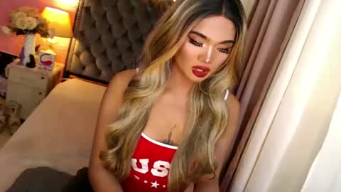 Snapshot of ur_sassygirl chatting on 02.20.25 Kath online show from 02.20.25