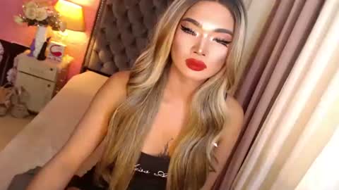 Snapshot of ur_sassygirl chatting on 02.24.25 Kath online show from 02.24.25