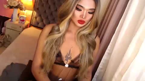 Snapshot of ur_sassygirl chatting on 02.26.25 Kath online show from 02.26.25