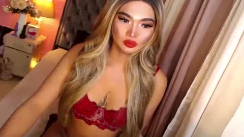 Snapshot of ur_sassygirl chatting on 03.04.25 Kath online show from 03.04.25