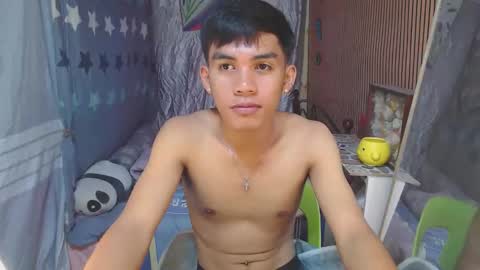 Snapshot of ur_shan21 chatting on 11.13.25 ur_shan21 online show from 11.13.25