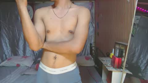 Snapshot of ur_shan21 chatting on 11.25.25 ur_shan21 online show from 11.25.25