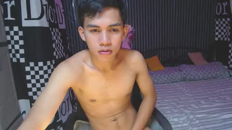 Snapshot of ur_shan21 chatting on 04.18.26 ur_shan21 online show from 04.18.26