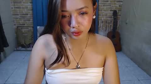 ur_truelyhot_dre online show from 04.23.26