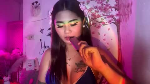 HelloIm  Girly online show from 04.24.26