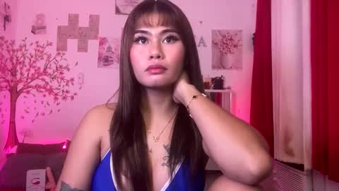 HelloIm  Girly online show from 04.29.26