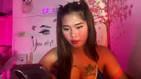 HelloIm  Girly online show from 04.30.26
