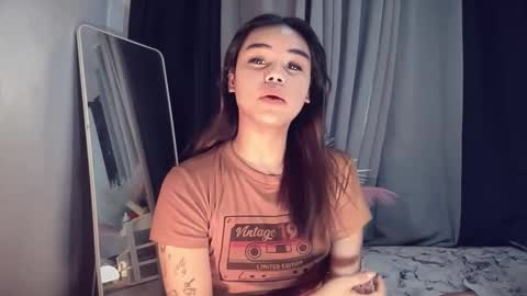 Snapshot of urasian_france69 chatting on 11.30.25 FRANCINE cum with me in pvt or pwrd online show from 11.30.25