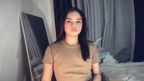 Snapshot of urasian_france69 chatting on 01.06.26 FRANCINE cum with me in pvt or pwrd online show from 01.06.26