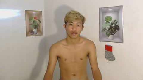 Snapshot of urasian_jomarie chatting on 03.08.26 urasian_jomarie online show from 03.08.26