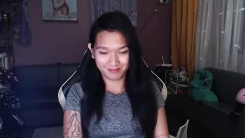 NEWRA  ALLISON online show from 11.12.25