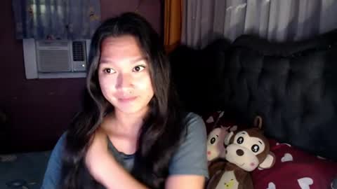Snapshot of urasian_newra chatting on 08.04.26 NEWRA ALLISON online show from 08.04.26