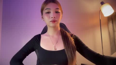 Snapshot of urasian_sweet_ria19 chatting on 12.11.24 Ria online show from 12.11.24