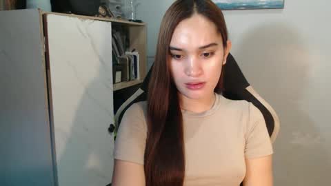 Snapshot of urasianfuckprincessxxx chatting on 12.19.24 urasianfuckprincessxxx online show from 12.19.24