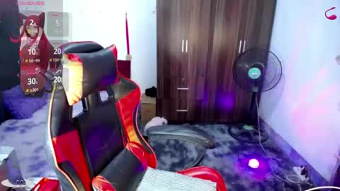 Snapshot of urasiansweet_cummer chatting on 07.25.26 KENDRA online show from 07.25.26