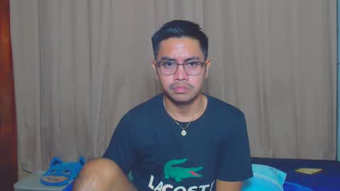 Snapshot of urasianversahunkxx chatting on 02.27.25 johnzen online show from 02.27.25