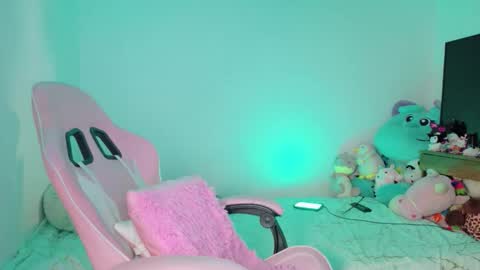 Danielle  online show from 02.05.26