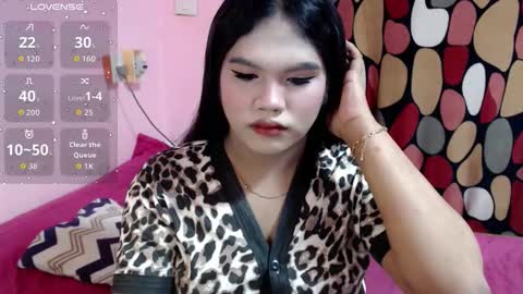 Snapshot of urbabysofia0305 chatting on 10.14.25 Sofia online show from 10.14.25