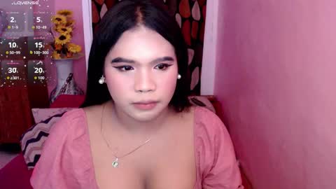 Snapshot of urbabysofia0305 chatting on 11.27.25 Sofia online show from 11.27.25