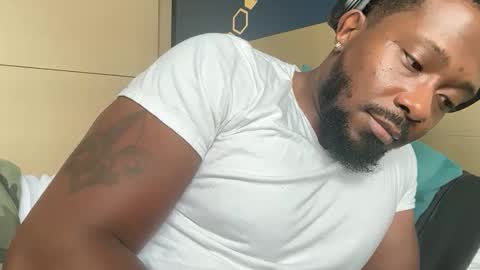 Snapshot of urbandick5 chatting on 02.24.26 urbandick5 online show from 02.24.26