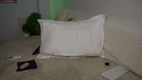 Ksenia Pterson online show from 06.14.26