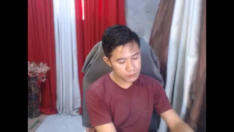 Snapshot of urboy_cass chatting on 09.17.25 urboy_cass online show from 09.17.25