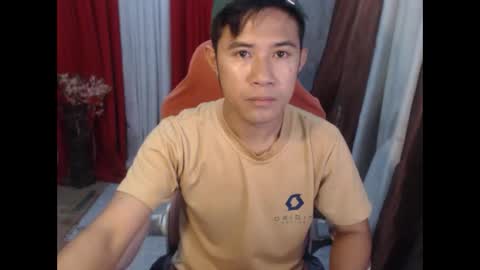 Snapshot of urboy_cass chatting on 09.21.25 urboy_cass online show from 09.21.25
