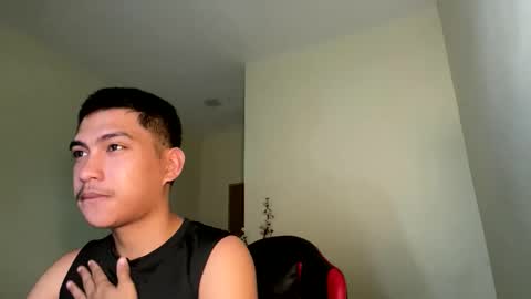 Snapshot of urcuteguy_jhonx chatting on 02.25.26 Dannie online show from 02.25.26