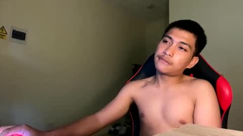 Snapshot of urcuteguy_jhonx chatting on 03.04.26 Dannie online show from 03.04.26