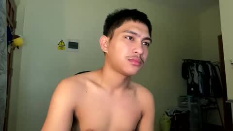 Snapshot of urcuteguy_jhonx chatting on 03.11.26 Dannie online show from 03.11.26