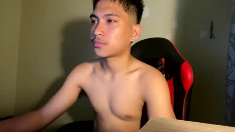 Snapshot of urcuteguy_jhonx chatting on 03.23.26 Dannie online show from 03.23.26