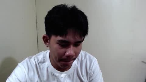 Snapshot of urcutie_asianboy chatting on 09.15.25 KEN online show from 09.15.25