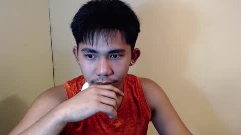 Snapshot of urcutie_asianboy chatting on 10.03.25 KEN online show from 10.03.25