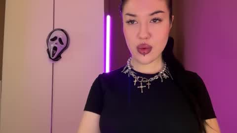 Margo online show from 11.04.25