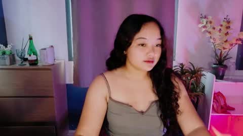 Snapshot of urfavouritecravings chatting on 04.06.26 Scarlet online show from 04.06.26