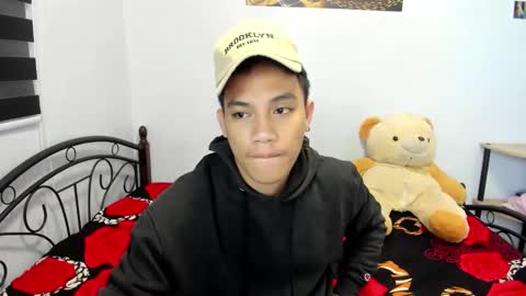 urfucker_vinz online show from 04.20.26