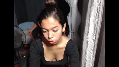 Snapshot of urgirlyflor chatting on 03.24.26 BB online show from 03.24.26