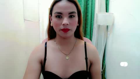 Snapshot of urhotdana chatting on 11.23.25 Diane online show from 11.23.25