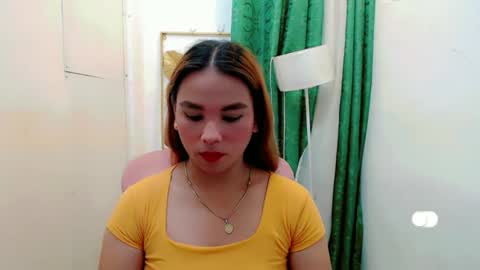 Snapshot of urhotdana chatting on 11.29.25 Diane online show from 11.29.25