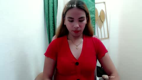 Snapshot of urhotdana chatting on 12.19.25 Diane online show from 12.19.25