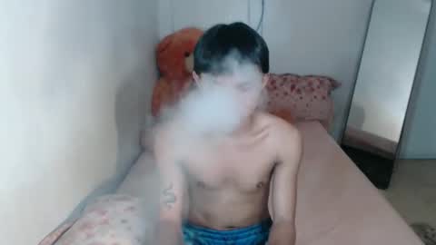 Snapshot of urhotguysanny chatting on 11.20.25 Sanny boy online show from 11.20.25