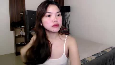 Snapshot of urhottie_melodie chatting on 10.27.25 urhottie_melodie online show from 10.27.25
