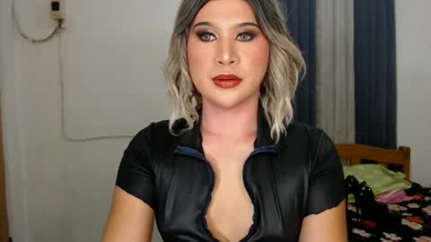 Zoe online show from 01.08.25