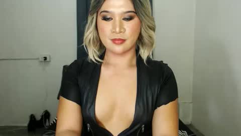 Zoe online show from 02.15.25