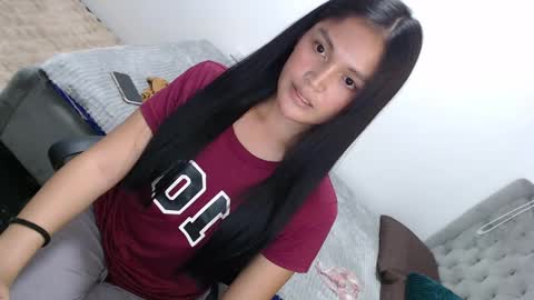 Amira online show from 02.03.25